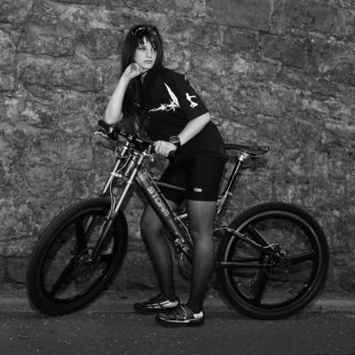 SHOOTING 1 05 2011 BIKE