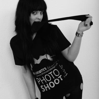 SHOOTING 31 03 2010 DIM GIRL